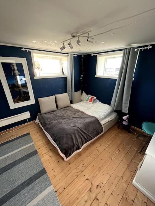 Sjarmerende Hus Med Orkesterplass Til Hav Og Fjell Stave Extérieur photo